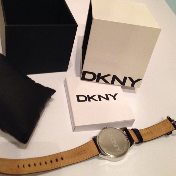 DKNY Donna Karen NewYork Authetic watch⌚️