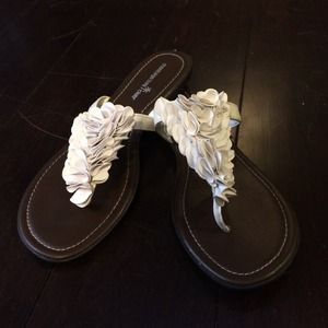 EUC white ruffle thong sandals