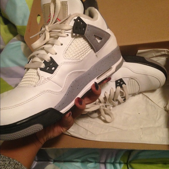 Jordan Shoes - Cement 4's Retros