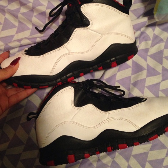 Chicago Bulls 10's - Picture 3 of 4