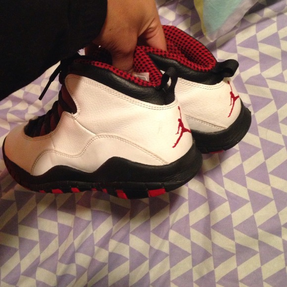 Chicago Bulls 10's - Picture 4 of 4