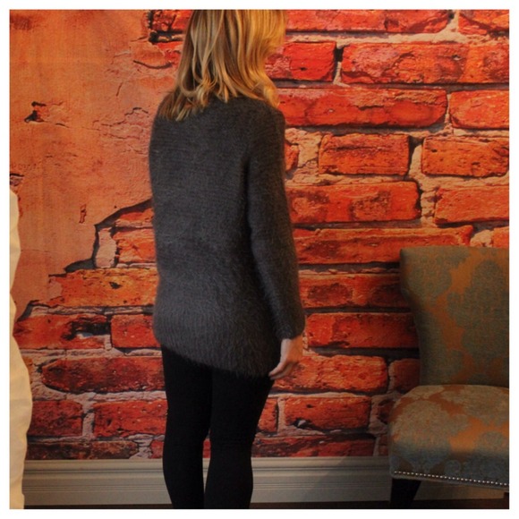 🇺🇸 Dark grey soft faux fur sweater tunic - Picture 2 of 2