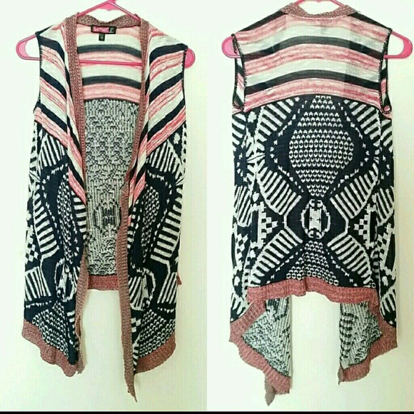 Patterned Sleeveless Knit Cardigan