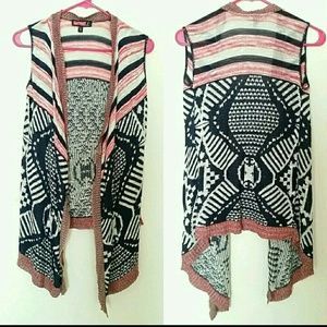 Patterned Sleeveless Knit Cardigan