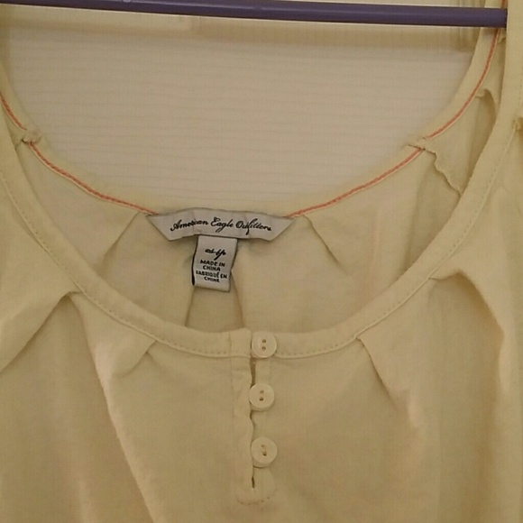 American Eagle Yellow Top Size XS on hold - Picture 2 of 4