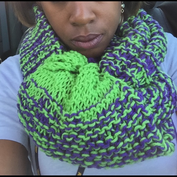 🌞PRICE REDUCED🌞Chunky grey infinity scarf