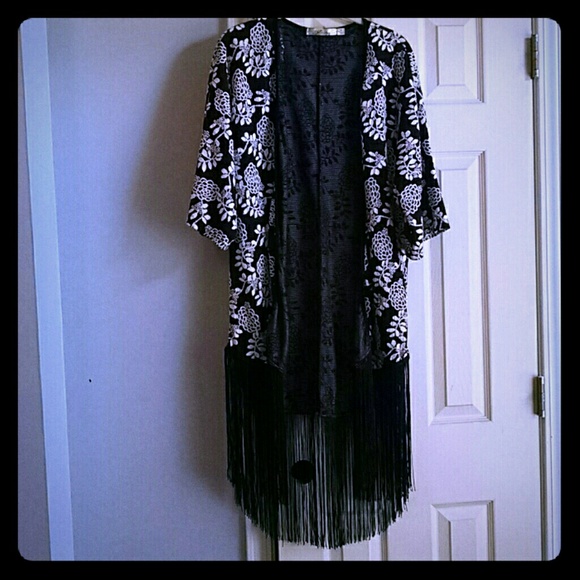 Tops - 3 hour sale! Long fringe cardigan