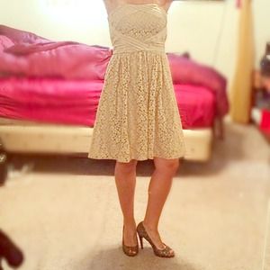 Vince Camuto Tan strapless lace dress