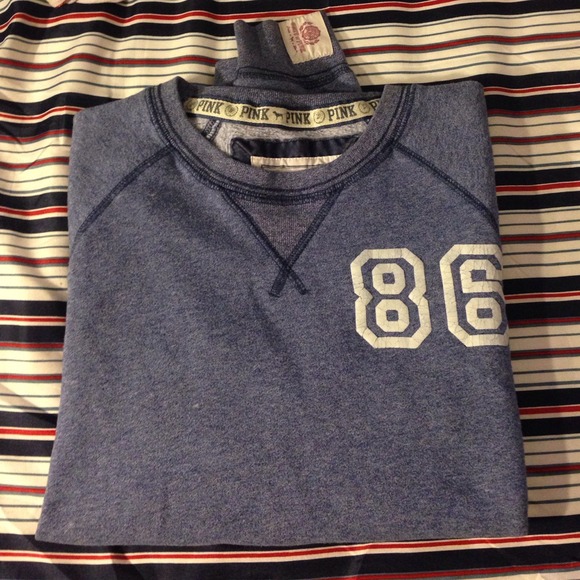 💜Victoria's Secret crew neck sweatshirt💜