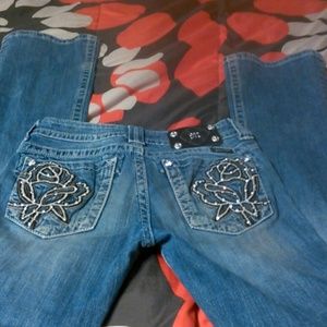 Miss me boot cut.. deleting acct. Sale