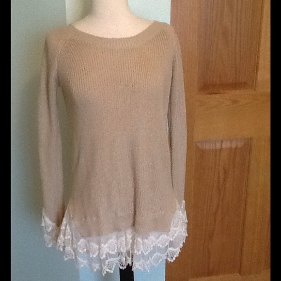 Unknown Sweaters - FLASH SALE⚡️Beautiful Sweater