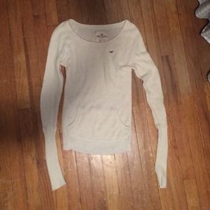 Super comfortable Hollister sweater!