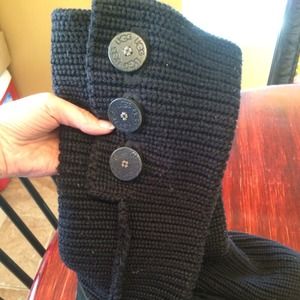 Black sweater uggs, size 6