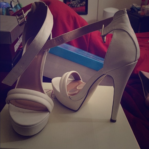 White Single Strap Heel!