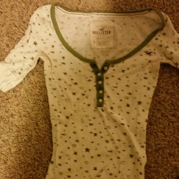 Small hollister shirt