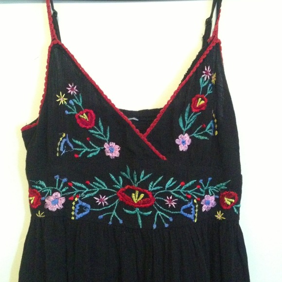 Vintage Spanish Embroidered Floral Midi Sundress