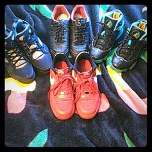 All sizes r 9/9.5 the gamma blue six rings size 8