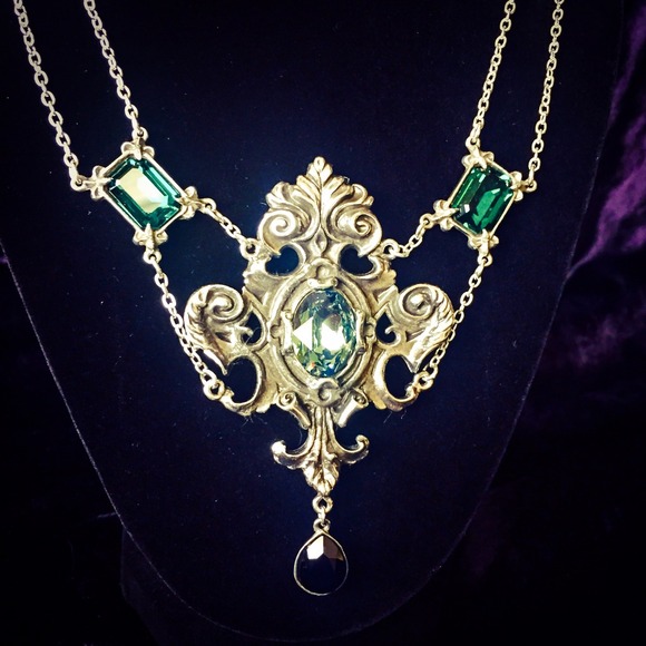 Alchemy Jewelry - HOLD!Alchemy Baroque Swarovski Crystal Necklace