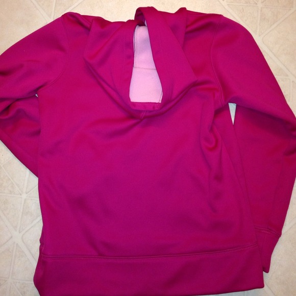 💢SOLD on VINTED💢 ThermaFit pink NIKE hoodie - Picture 2 of 4