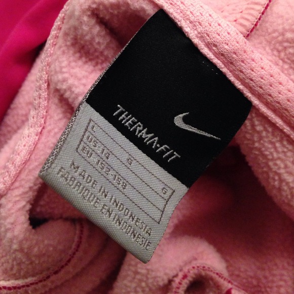 💢SOLD on VINTED💢 ThermaFit pink NIKE hoodie - Picture 4 of 4