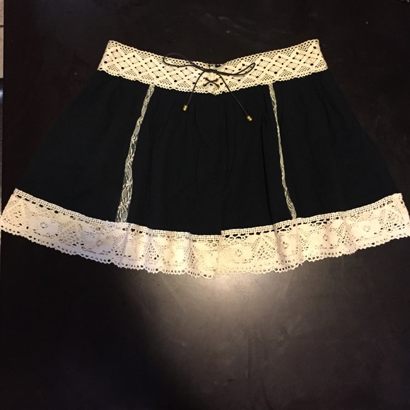 F21 Dainty Lace Skirt