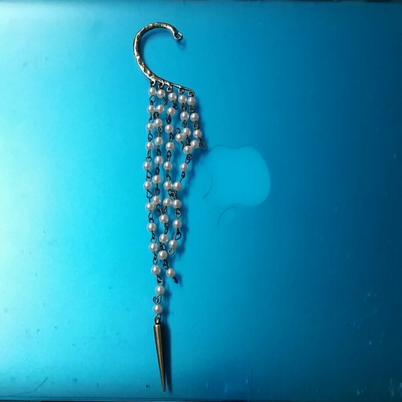 ear cuff - Picture 1 of 2