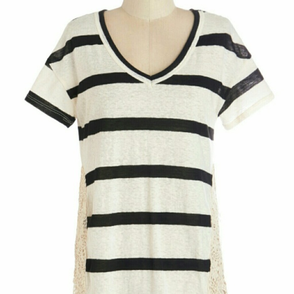 Face the Breeze Top