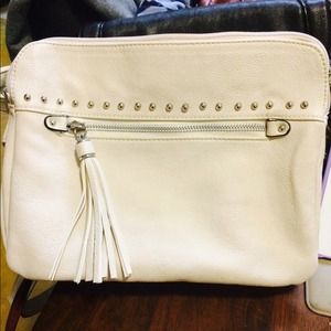 ♦️SOLD♦️Off white purse