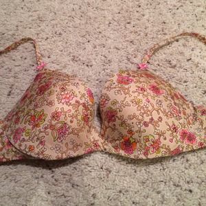 RESERVED! Victoria's Secret Bras