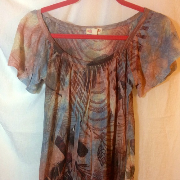 Pretty, printed short sleeve top