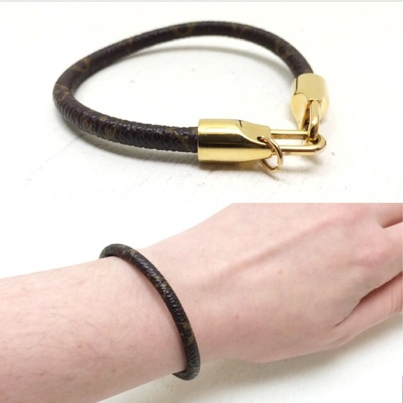 SOLD - Picture 1 of 3