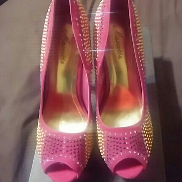 Saucy hot pink multicolor stilettos - Picture 2 of 4