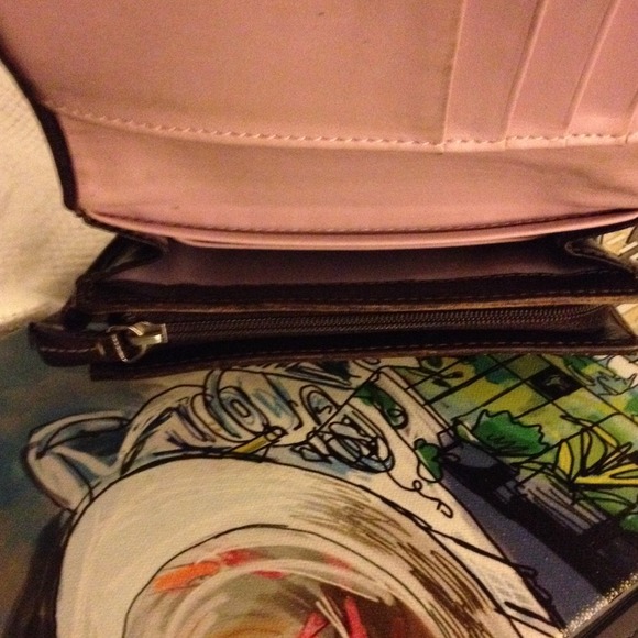 ✨Classic Coach Wallet✨ - Picture 3 of 4