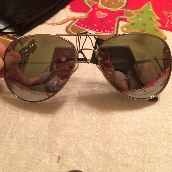 Accessories - Mirror aviator sunglasses