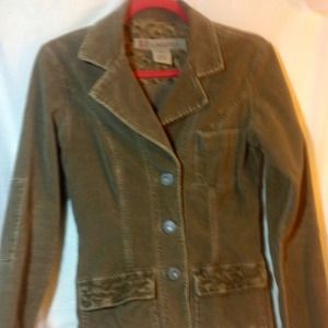 Super cool tan corduroy jacket!