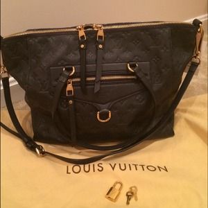 🌟SOLD🌟Louis Vuitton Lumineuse PM - Infini