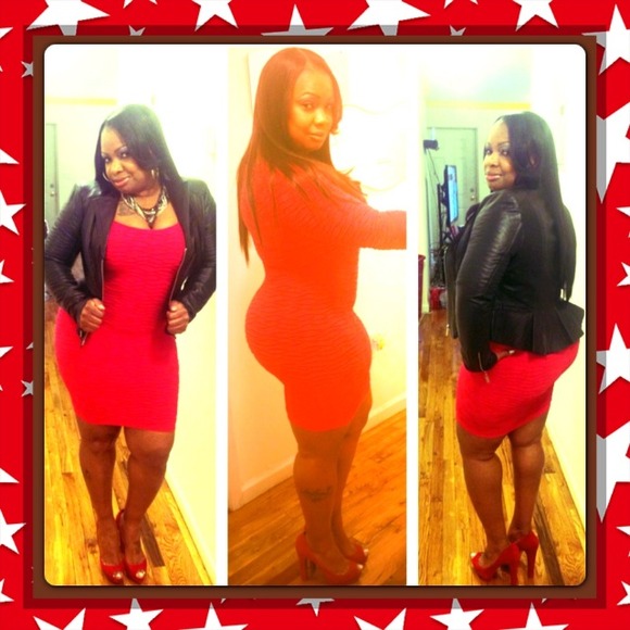 ❤️Red Dress❤️SOLD - Picture 2 of 4