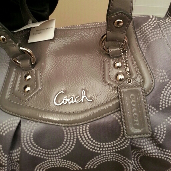 Coach Handbags - ~flash GREAT COACH! NWT