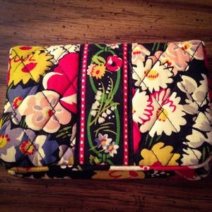 NWT Vera Bradley Compact Wallet