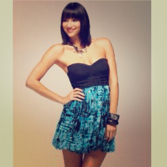 Bebe dress
