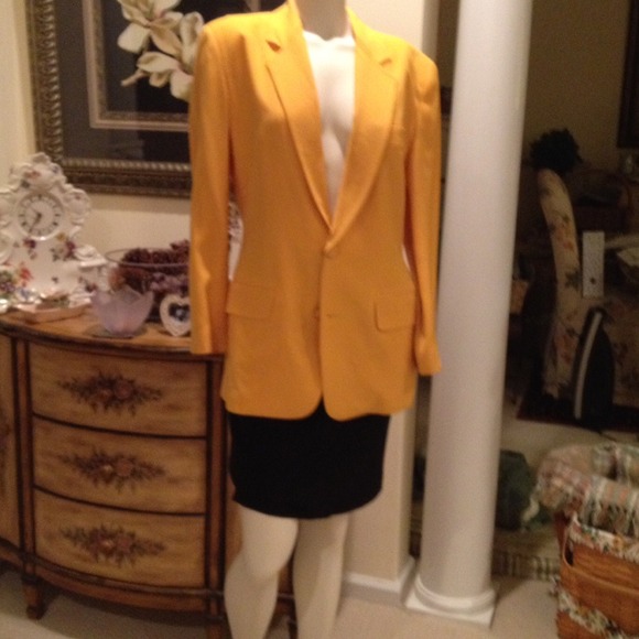 DKNY 2 piece suit/gold jacket w: black skirt - Picture 1 of 2