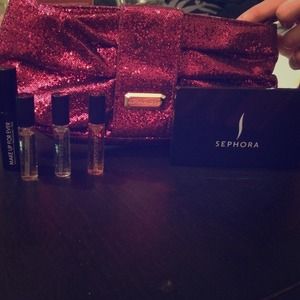 BUNDLE! VS pink glitter make up bag w/ bonus items