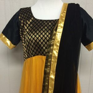Reduced Price🚨 Net Anarkali suit NWOT