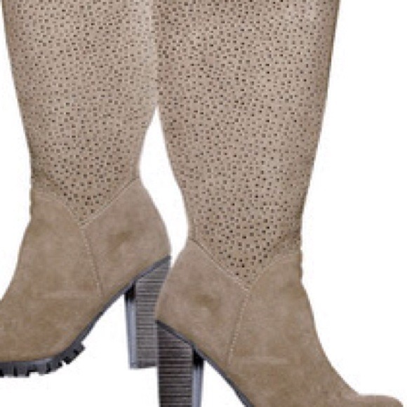 Suede cushion walk boots size 11 - Picture 3 of 4