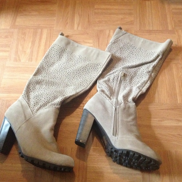 Suede cushion walk boots size 11 - Picture 4 of 4