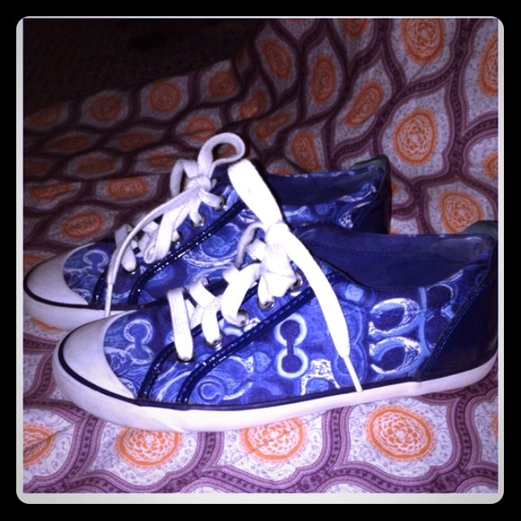 Coach Shoes - 💙Authentic Coach sneakers