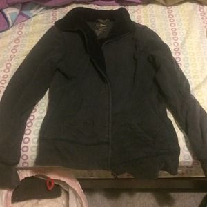 LL.BEAN sweatshirt
