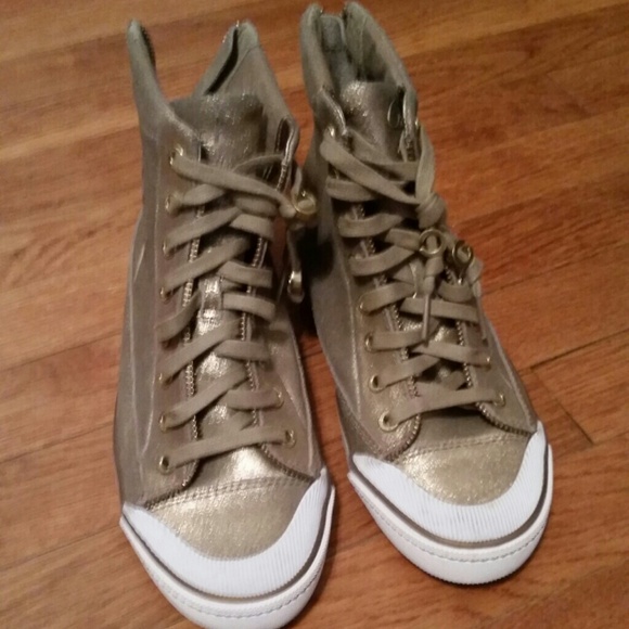 Coach tennis shoes - size 8