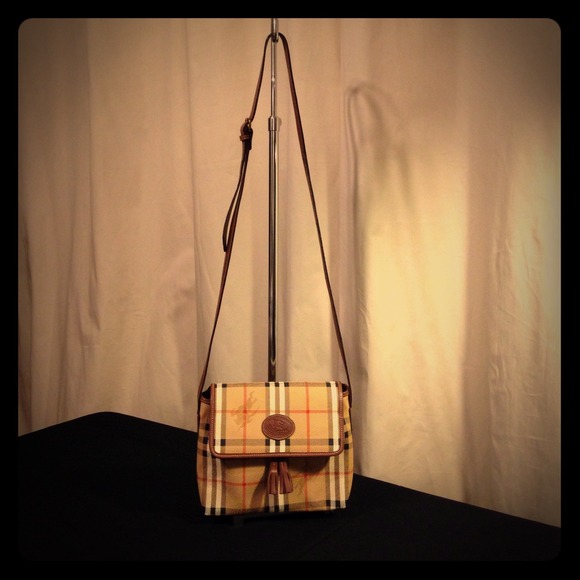 💯authentic Burberrys crossbody