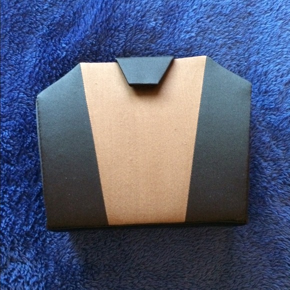 Structured Small Clutch